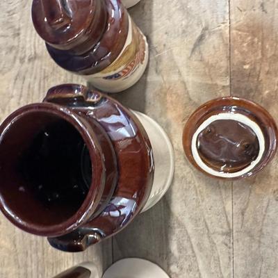 McCoy Pottery Salt, Pepper, Creamer & Sugar – Eagle Motif