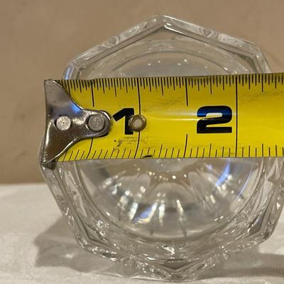 Hofbauer Byrdes Collection bird in crystal dome