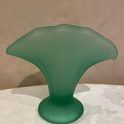 Green satin vase