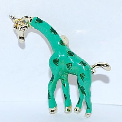 Mint Green Spotted GIRAFFE BROOCH (1½" x 1¼") with Gold Tone Feet and Head