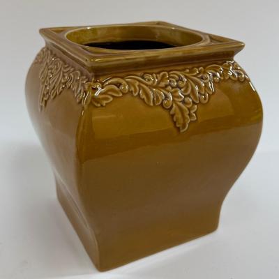 Sale Photo Thumbnail #102: In good condition. A hole has been drilled into bottom for drainage.