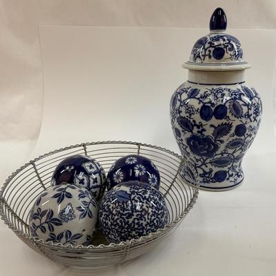 Sale Photo Thumbnail #29: In very good condition.