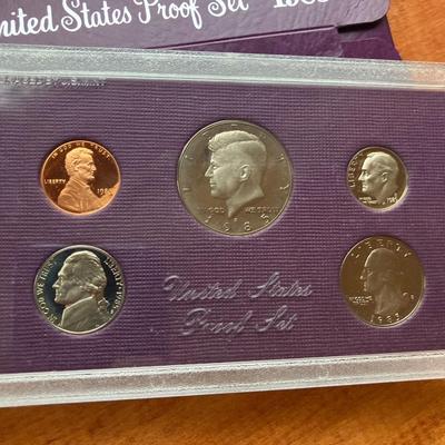 1985-S United States Proof Set - Original Government Packaging San Francisco Mint Clad Coins