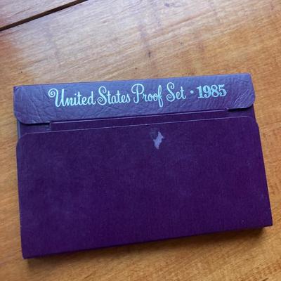 1985-S United States Proof Set - Original Government Packaging San Francisco Mint Clad Coins