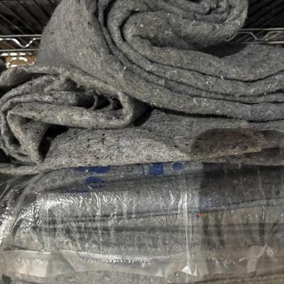 Sale Photo Thumbnail #396: 10 moving blankets