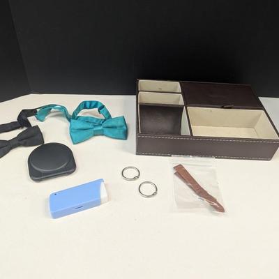 Vintage Dresser Box & Ties