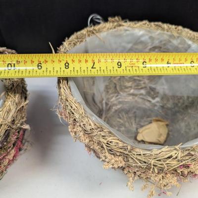 Natural Grass Baskets w/ Plastic Liner
