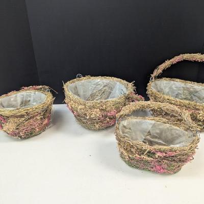 Natural Grass Baskets w/ Plastic Liner