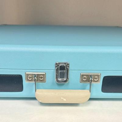 Sale Photo Thumbnail #171: Briefcase style, model CR8005A-TU. Appears to be in working condition, but not tested as there isn't a power supply/cord.  Uses a DC 9V Adapter with a round plug.