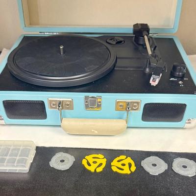 Sale Photo Thumbnail #174: Briefcase style, model CR8005A-TU. Appears to be in working condition, but not tested as there isn't a power supply/cord.  Uses a DC 9V Adapter with a round plug.