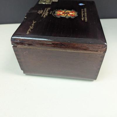 Sale Photo Thumbnail #317