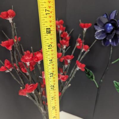 Spinning Metal Flowers & Plastic Flower Bunch