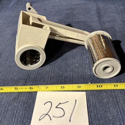 Pampered Chef Rotary Cheese Grater