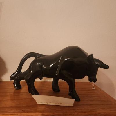 Obsidian Bull
