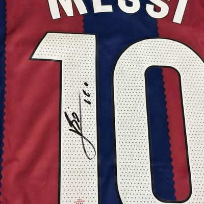 Leo Messi Signed Nike XL Jersey with COA