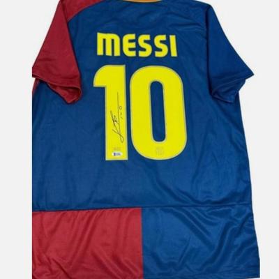 Leo Messi Signed Jersey with BAS Beckett COA