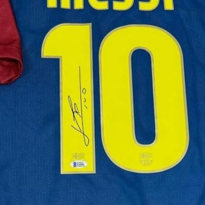Leo Messi Signed Jersey with BAS Beckett COA