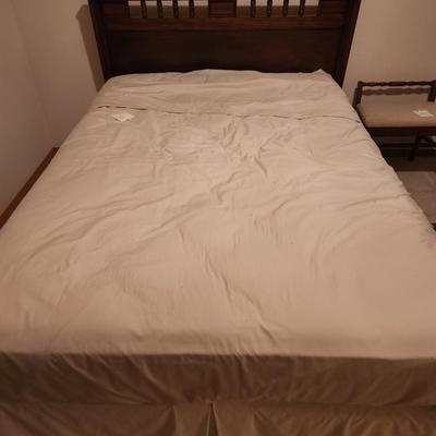 Full Size bed