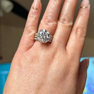 10 Carat Moissanite RIng