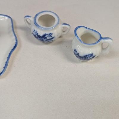 Made In Taiwan Miniature Tea Set