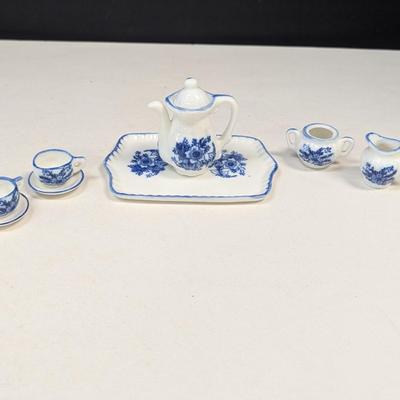 Made In Taiwan Miniature Tea Set