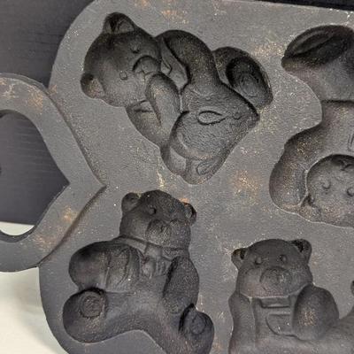 Cast Iron Teddy Bear Pan