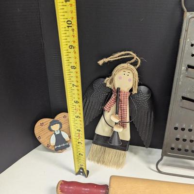 Antique Utensils & Vintage Wooden Handled Potato Mashers