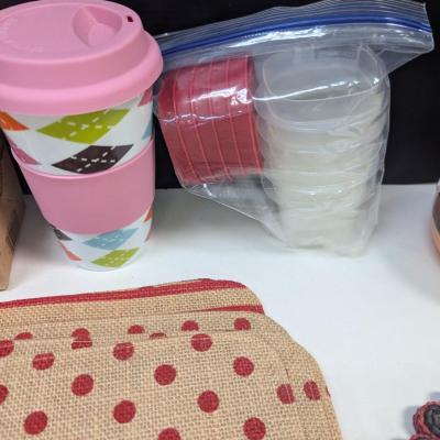 Kitchen Items - 6 Double Sided Place-mats