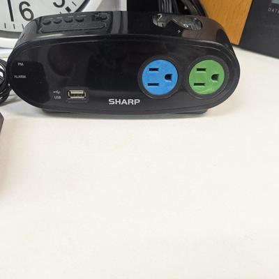 Collection Of Electronics & Battery Operated Displays