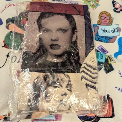 New Taylor Swift Shoulder Bags