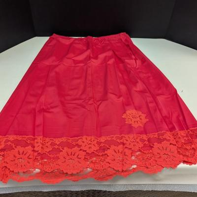 Several Pieces Of Vintage Ladies Lingerie #3