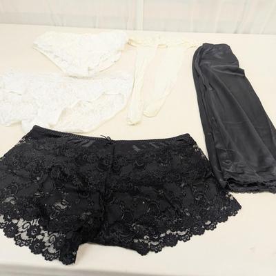 Several Pieces Of Vintage Ladies Lingerie #5
