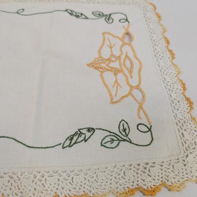 Vintage Crochet Doilies - Embroidery - Paper Doilies