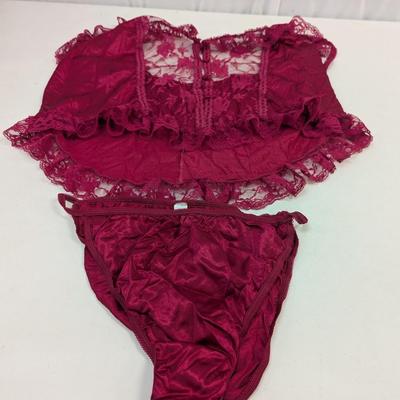 Several Pieces Of Women's Plus Size Lingerie #7
