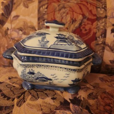 Blue Willow Sugar Dish