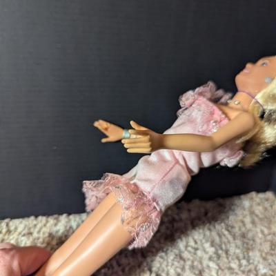 1997 Spice Girls Victoria Posh Spice - 1998 Max Steel - 1997 Sabrina Teenage Witch #9