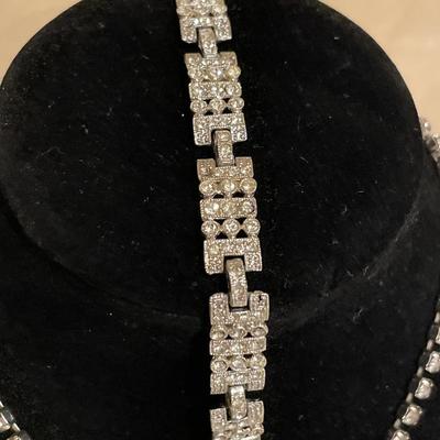 Sparkling rhinestone necklaces and bracelet