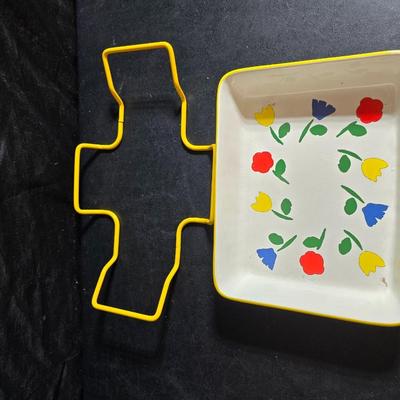 Tulip Thyme Stoneware dish set with matching metal nesting bowls