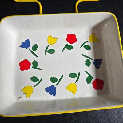 Tulip Thyme Stoneware dish set with matching metal nesting bowls