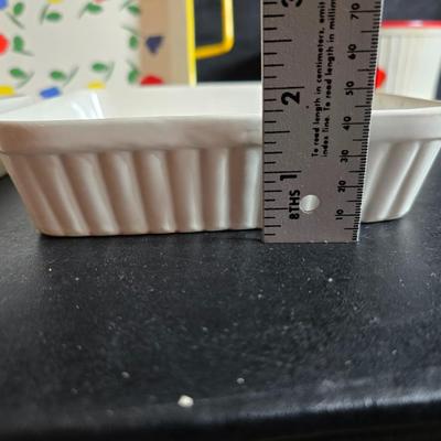 Tulip Thyme Stoneware dish set with matching metal nesting bowls