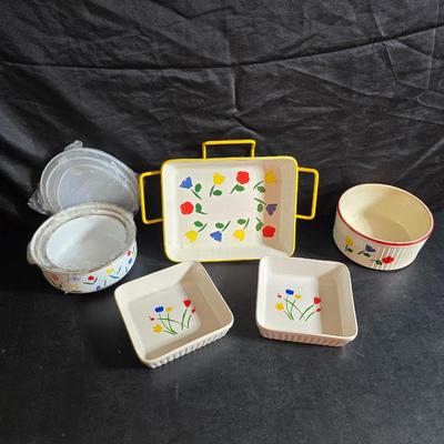 Tulip Thyme Stoneware dish set with matching metal nesting bowls