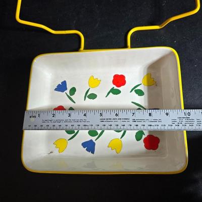 Tulip Thyme Stoneware dish set with matching metal nesting bowls