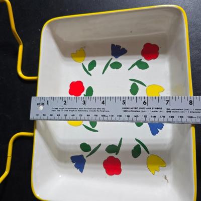 Tulip Thyme Stoneware dish set with matching metal nesting bowls