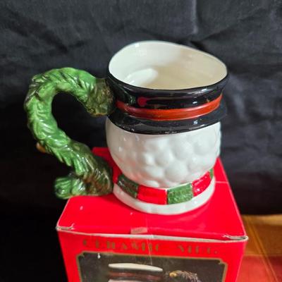 Christmas decorations for your home - Tablecloths - Blanket - and other Holiday cheer! Merry Christmas!! Some brand new!