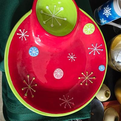 Christmas decorations for your home - Tablecloths - Blanket - and other Holiday cheer! Merry Christmas!! Some brand new!