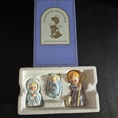 Christmas decorations for your home - Tablecloths - Blanket - and other Holiday cheer! Merry Christmas!! Some brand new!