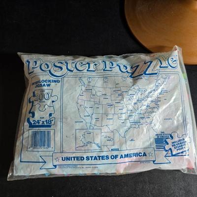 Replgle World nation series 12" diameter globe - LeRoy Tolman - with two America themed puzzles new in the bags