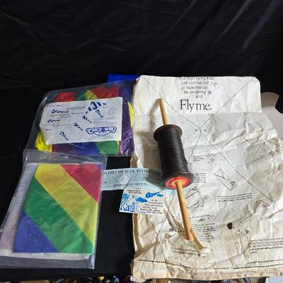 Civil war puzzle - Constitution Quest game - and a really nice Fly me kite kit with string.