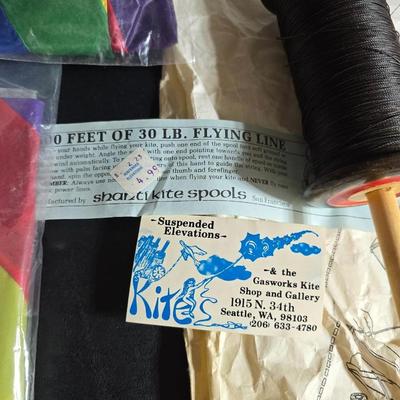 Civil war puzzle - Constitution Quest game - and a really nice Fly me kite kit with string.