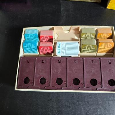 Board games & Puzzles - Tri-Ominos - Probe - Numble the cross-number game- Pig Mania and puzzles